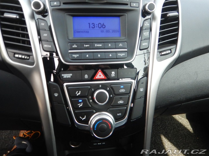 Hyundai i30 1.6 CRDi 66 kw tažné 2013