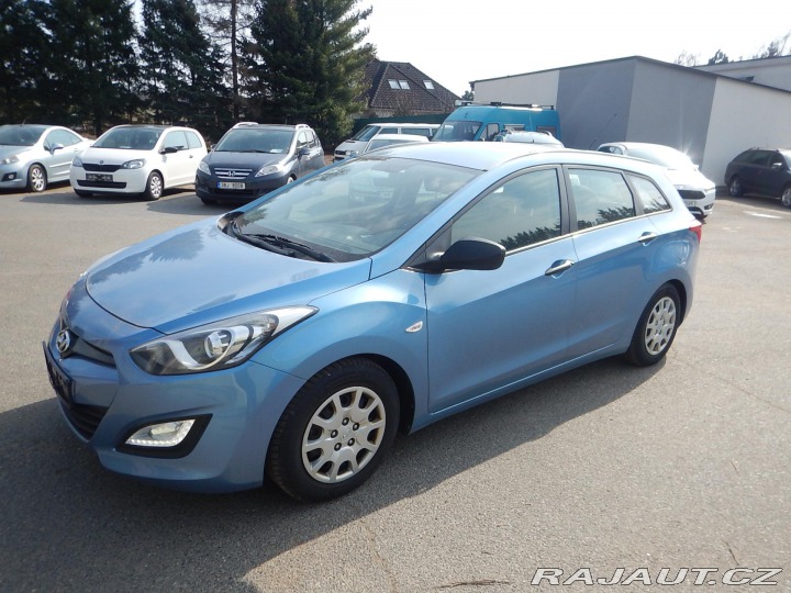 Hyundai i30 1.6 CRDi 66 kw tažné 2013
