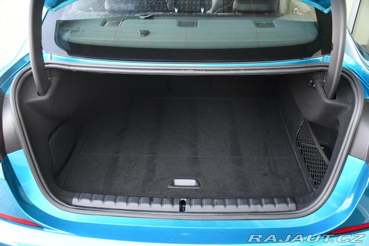 BMW 2 218d M-SPORT 1M ČR 3LZÁRU 2024