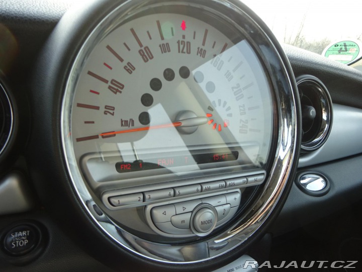 Mini One 1.4 70kW KŮŽE PANORAMA SE 2007