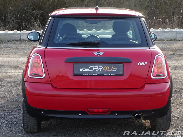 Mini One 1.4 70kW KŮŽE PANORAMA SE 2007
