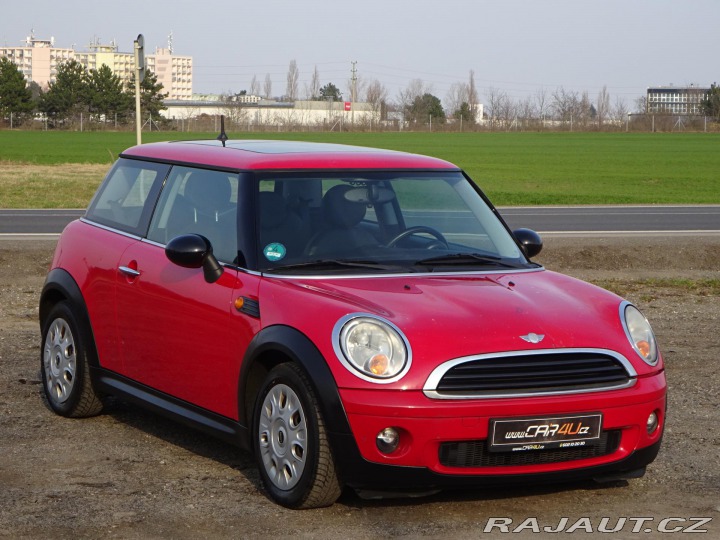 Mini One 1.4 70kW KŮŽE PANORAMA SE 2007