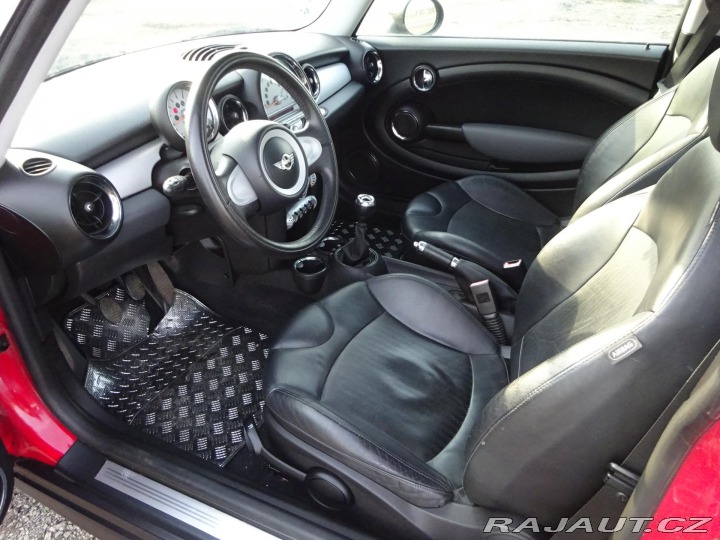 Mini One 1.4 70kW KŮŽE PANORAMA SE 2007