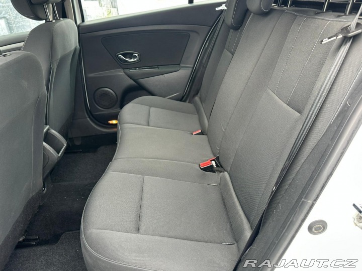 Renault Mégane 1.6i 74KW, POTKANÝ MOTOR 2011