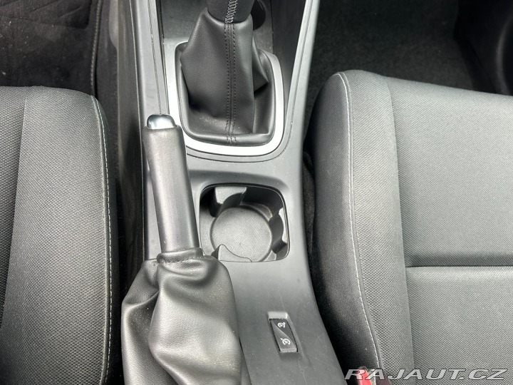 Renault Mégane 1.6i 74KW, POTKANÝ MOTOR 2011