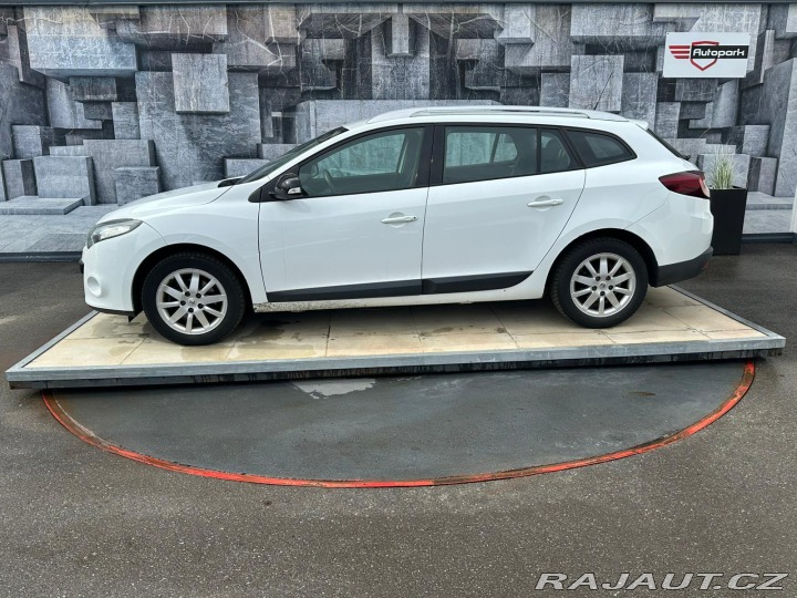 Renault Mégane 1.6i 74KW, POTKANÝ MOTOR 2011