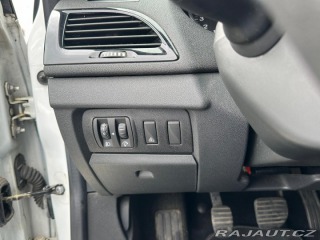 Renault Mégane 1.6i 74KW, POTKANÝ MOTOR 2011