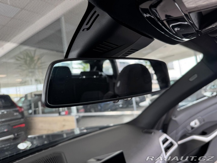 BMW 3 330i xDrive*M-SPORT*REZER 2025