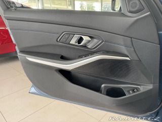 BMW 3 330i xDrive*M-SPORT*Distr 2025