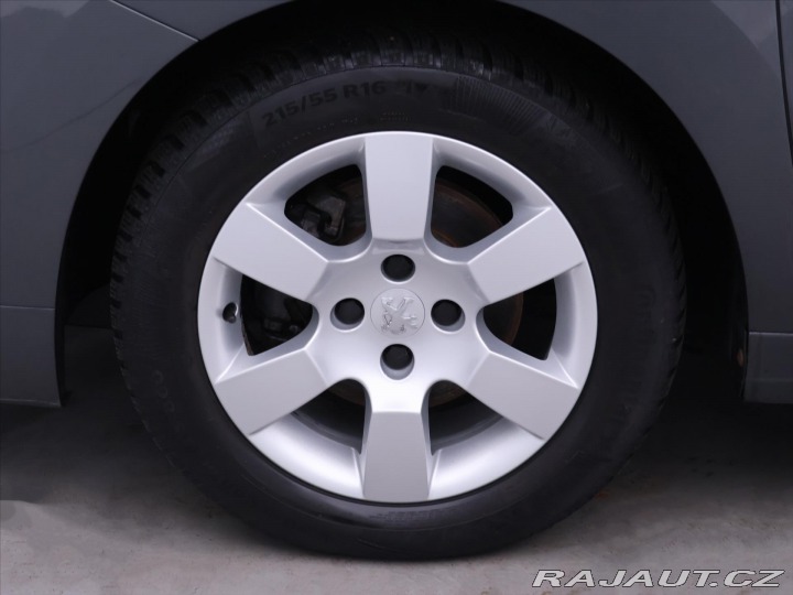 Peugeot 5008 1,6 i 88kW Panorama Aut.k 2011