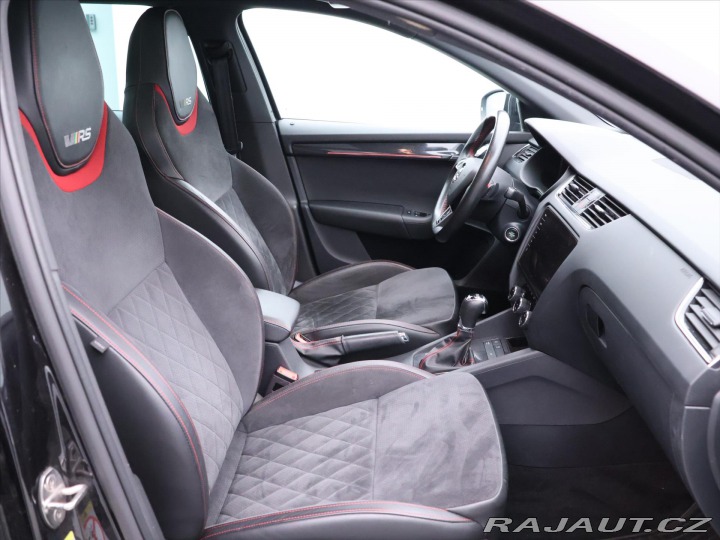 Škoda Octavia 2,0 TDI 135kW RS 4x4 DSG 2020