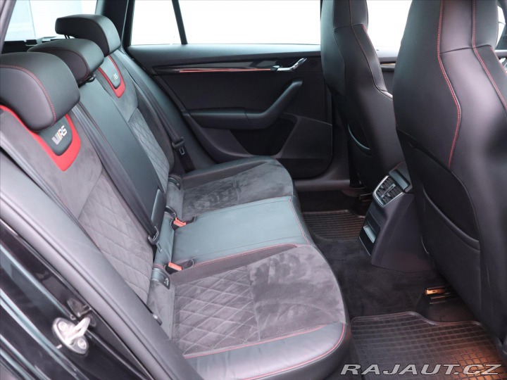 Škoda Octavia 2,0 TDI 135kW RS 4x4 DSG 2020