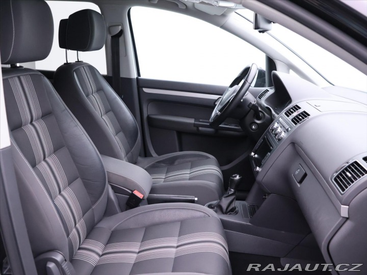 Volkswagen Touran 1,2 TSI Match 7-Míst Serv 2012