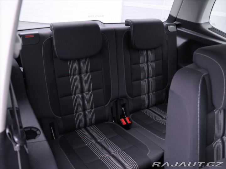 Volkswagen Touran 1,2 TSI Match 7-Míst Serv 2012