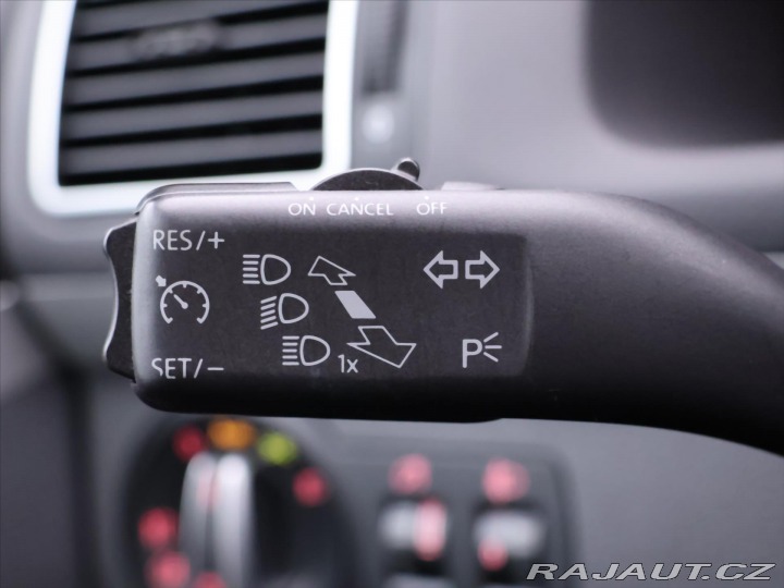 Volkswagen Touran 1,2 TSI Match 7-Míst Serv 2012