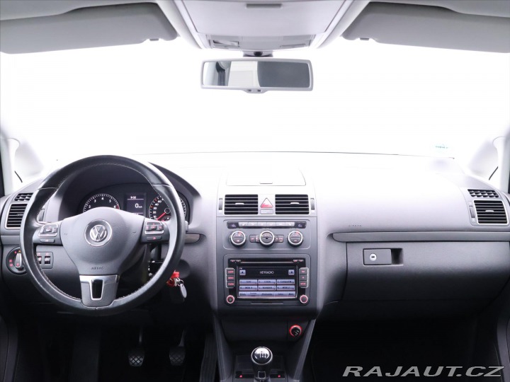 Volkswagen Touran 1,2 TSI Match 7-Míst Serv 2012