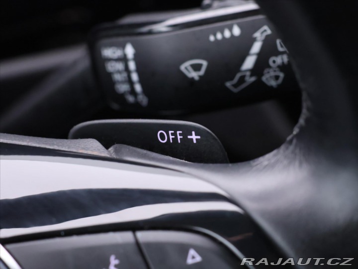 Volkswagen Touran 2,0 TDI 110kW DSG Matrix 2022