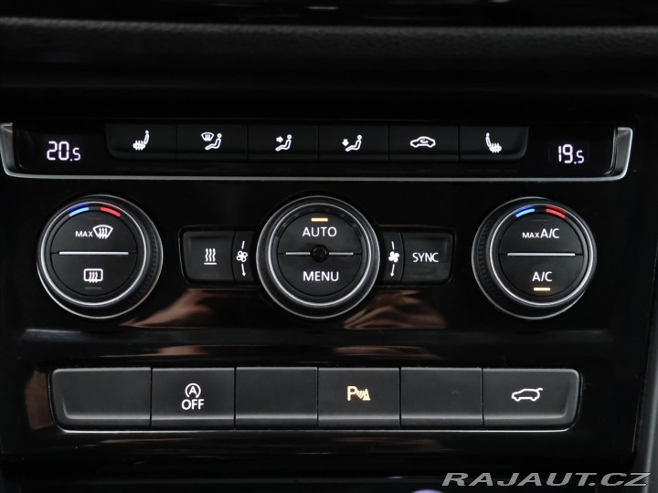 Volkswagen Touran 2,0 TDI 110kW DSG Matrix 2022