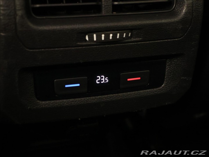 Volkswagen Touran 2,0 TDI 110kW DSG Matrix 2022