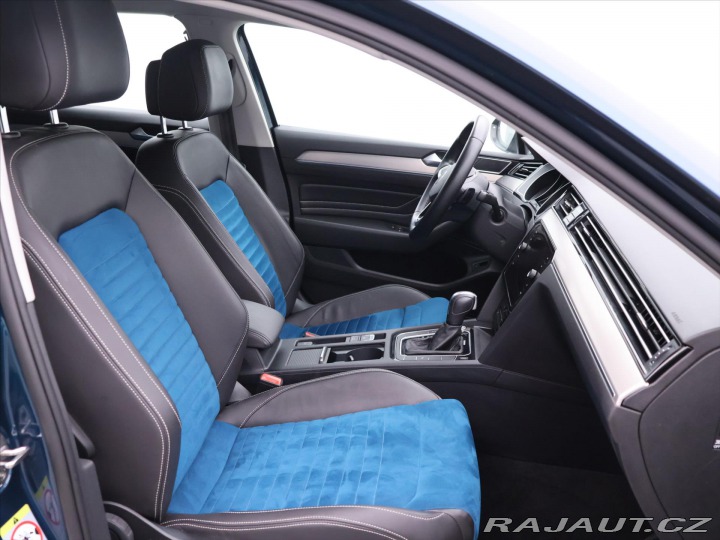 Volkswagen Passat 2,0 TDI 110 kW Elegance D 2021
