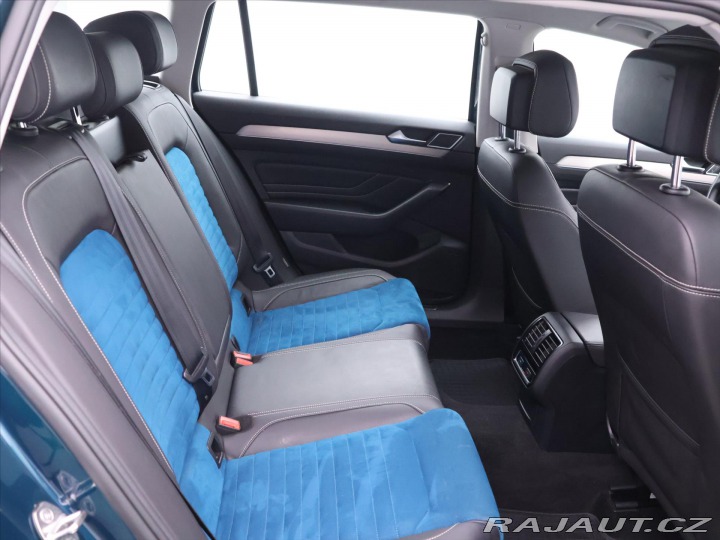 Volkswagen Passat 2,0 TDI 110 kW Elegance D 2021