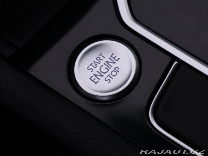 Volkswagen Passat 2,0 TDI 110 kW Elegance D 2021