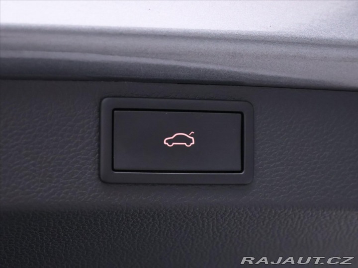 Škoda Karoq 1,5 TSI 110kW DSG Sportli 2023