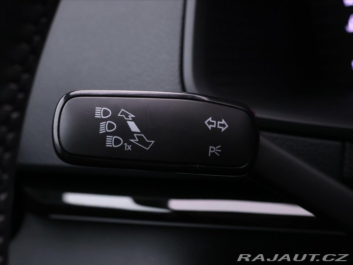 Škoda Karoq 1,5 TSI 110kW DSG Sportli 2023