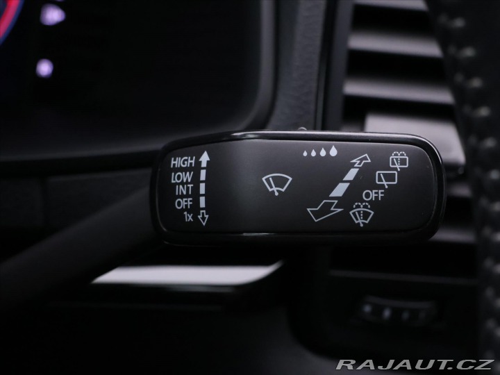 Škoda Karoq 1,5 TSI 110kW DSG Sportli 2023