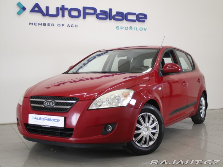 Kia Ceed 1,4 i 80kW 129tkm! 2.maj. 2010