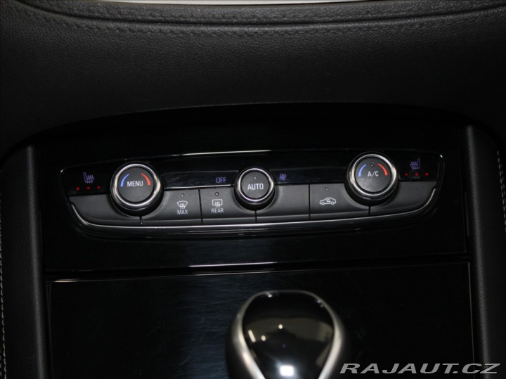 Opel Grandland X 1,2 Turbo 96kW AT 1.maj.Č 2021