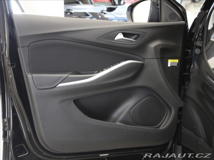 Opel Grandland X 1,2 Turbo 96kW AT 1.maj.Č 2021