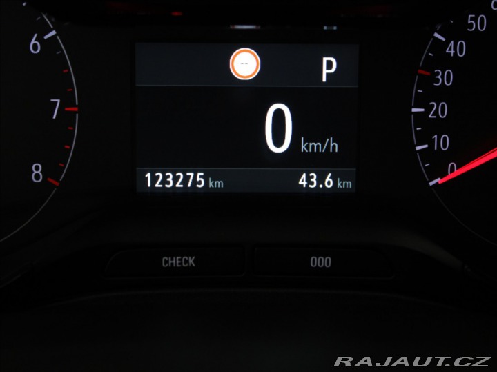 Opel Grandland X 1,2 Turbo 96kW AT 1.maj.Č 2021