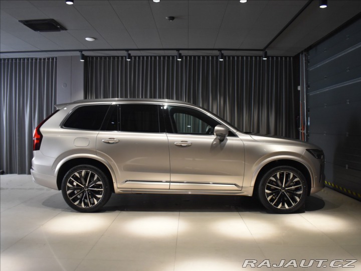 Volvo XC90 2,0 B5  Ultra Bright 2026