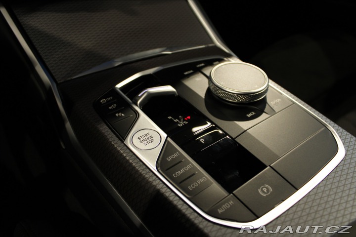 BMW 3 320d xDrive M Sport DAPro 2025