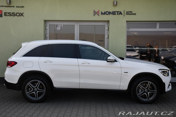Mercedes-Benz GLC 300de 4MATIC ČR 2020
