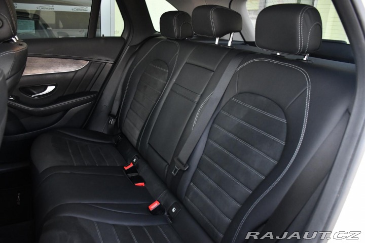 Mercedes-Benz GLC 300de 4MATIC ČR 2020