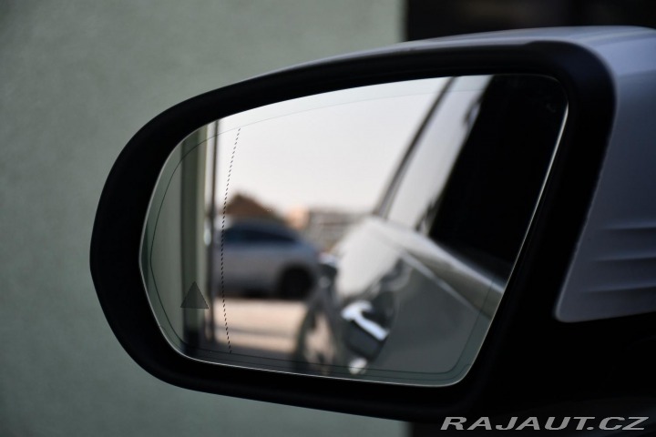 Mercedes-Benz GLC 300de 4MATIC ČR 2020