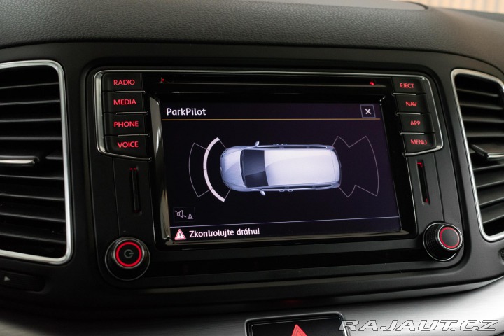 Volkswagen Sharan 2.0 TDI DSG*7.MÍST*EL.DVE 2018