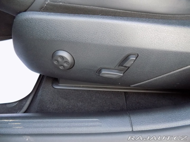 Mercedes-Benz GLC 300e/AMG/EQ-Power/DPH/LED 2024