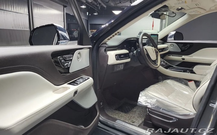 Lincoln Ostatní modely AVIATOR BLACK LABEL 2020
