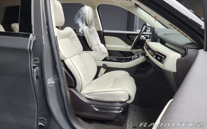 Lincoln Ostatní modely AVIATOR BLACK LABEL 2020