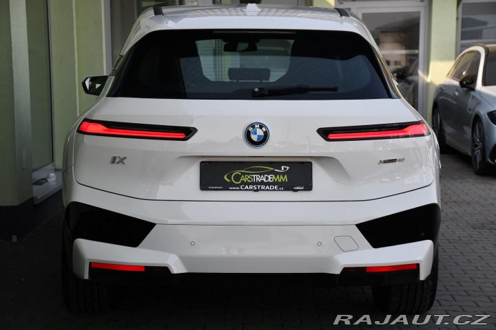 BMW iX xDrive40 1M 3L-ZÁRUKA 2023