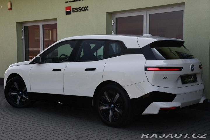 BMW iX xDrive40 1M 3L-ZÁRUKA 2023