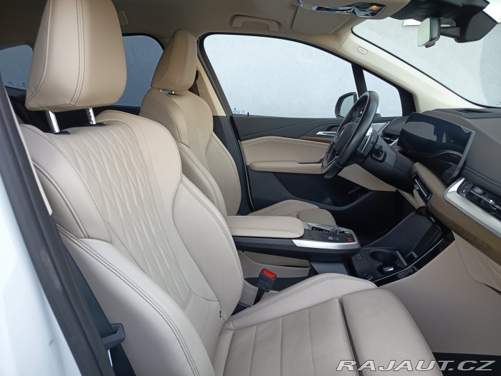 BMW 2 218d Tourer Luxury Line 2022