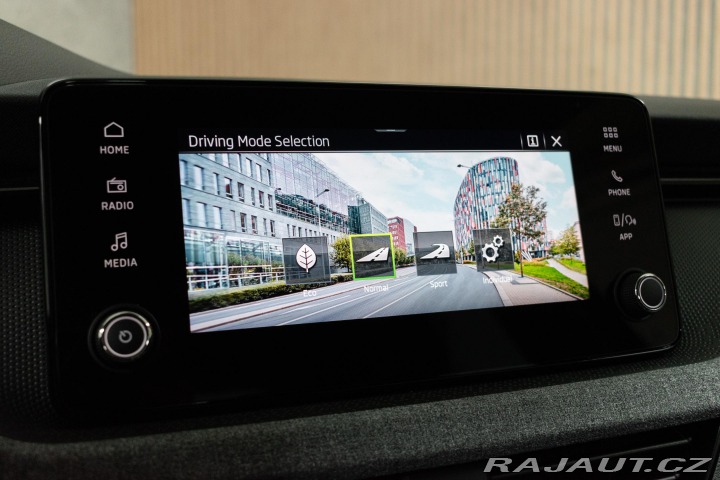 Škoda Kamiq 1.0 TSI BLACK DOTS*ZÁRUKA 2025