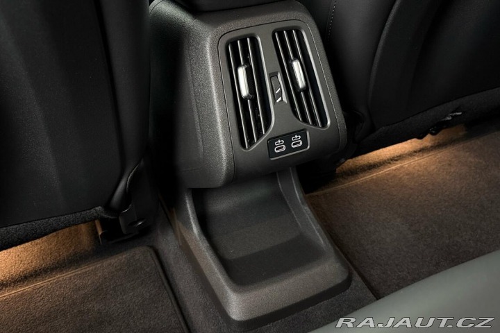 BMW iX1 eDrive20 2025