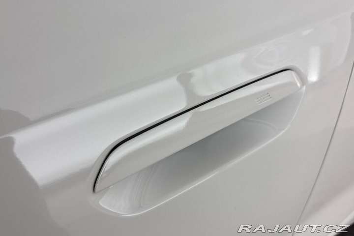 BMW iX1 eDrive20 2025