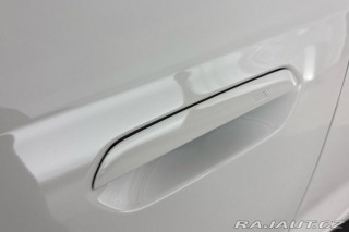 BMW iX1 eDrive20 2025