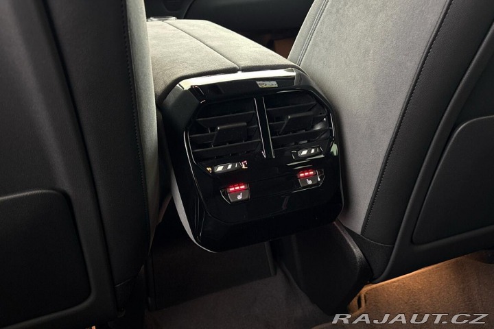 BMW iX xDrive45 2026